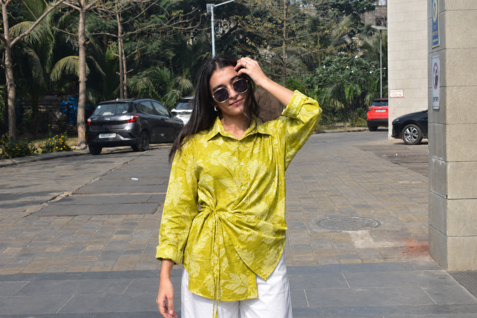 Aster knot Shirt